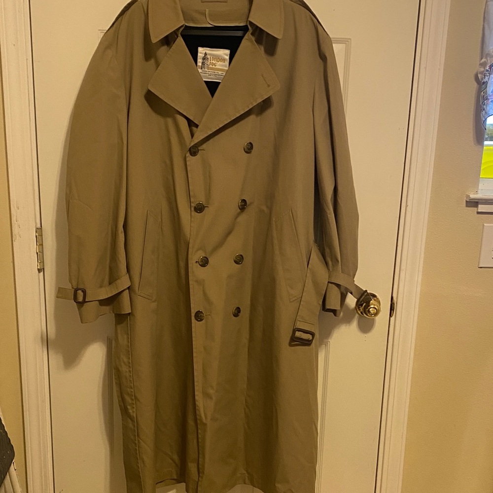 Vintage London Fog Khaki Double-Breasted Trench Coat  with warm lining